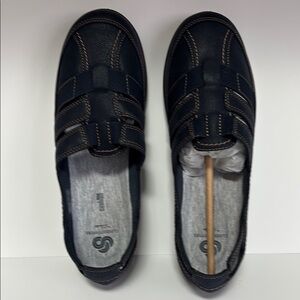 COPY - Clark Cloudsteppers Elegant Black Leather Loafers with Cushioned Insole